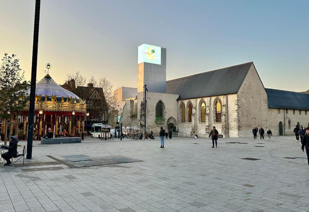 Ferienwohnung Le Ty Baty - Hypercentre Rennes Exterior foto